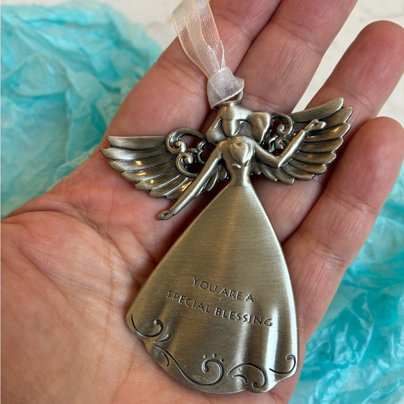 Pewter Angel Ornament that says “you are a special blessing”. - Picture 3 of 5